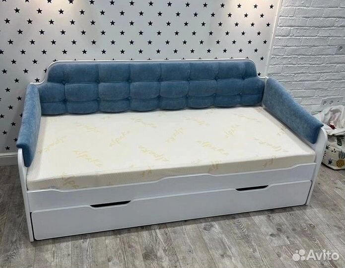 Детская кровать с дополнительным местом
