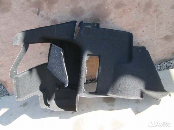 Обшивка багажника левая Mercedes-Benz C230 W203