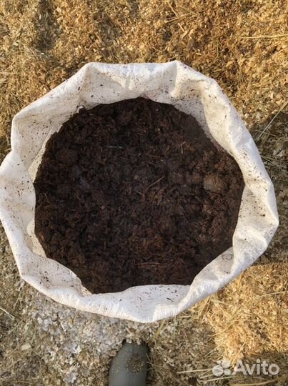 Конский навоз, перегной в мешках