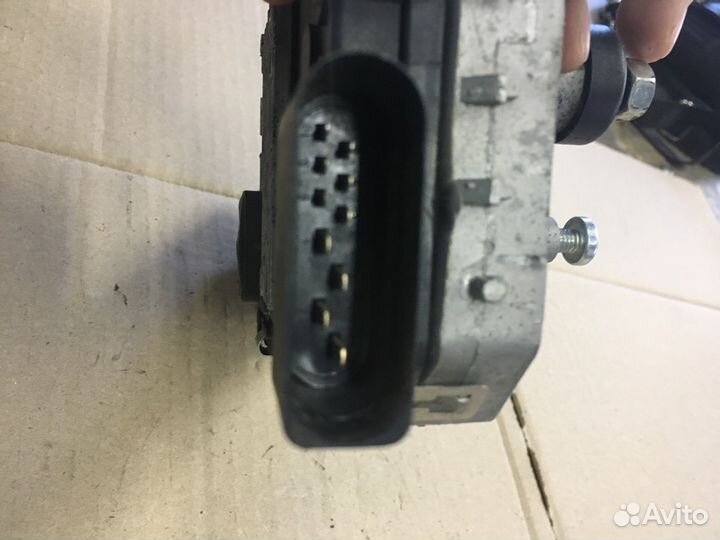 Мотор стеклоочистителя VW Sharan 2001-2010