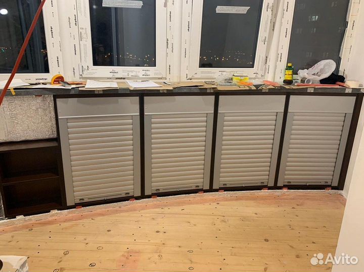 Шкаф с рольставнями на балкон по вашему эскизу