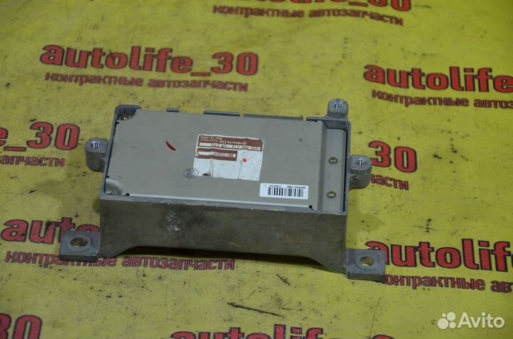 Блок управления рулевой рейкой Mitsubishi Colt