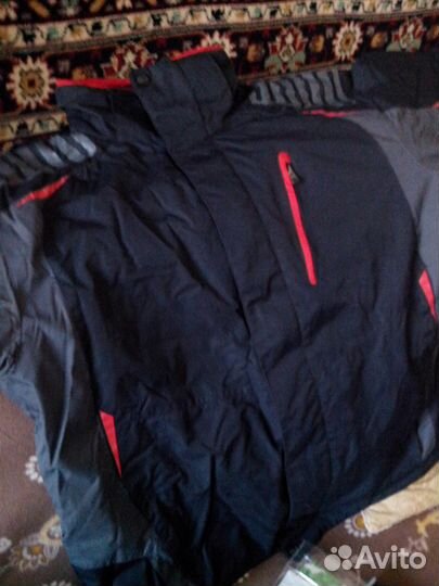 Куртка для зимних видов спорта