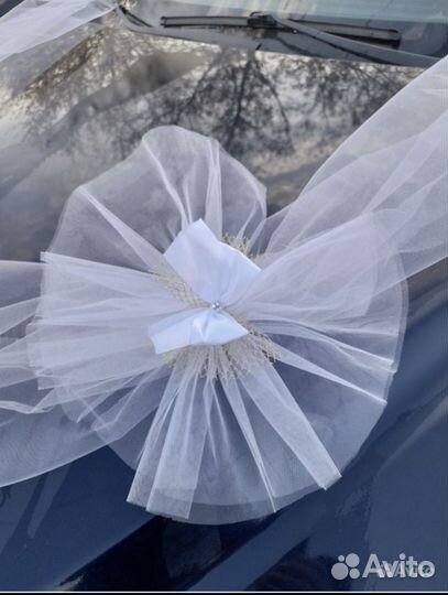 Свадебные украшения на машину