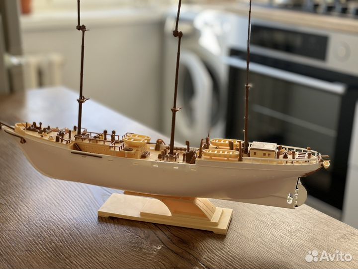 Сборная модель корабля Товарищ Моделист полусобр