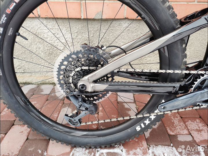 Giant Trance X 1 (2022)