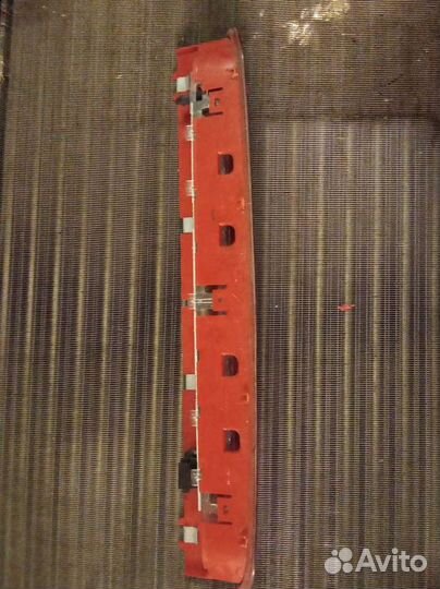 Стоп сигнал+моторчик дворника +обшивка крышки бага