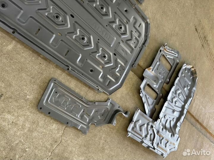 Защита днища LiXiang L7 Ultra 2,5 мм