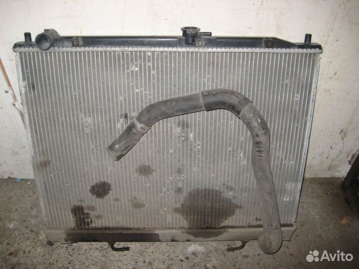 Радиатор охлаждения Митсубиси паджеро 3