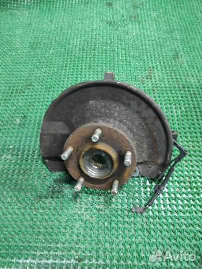 Ступица передняя правая Mitsubishi Outlander CW5W