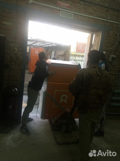 Профессиональные такелажники-грузчики