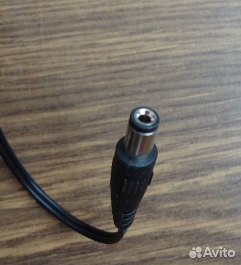 Блок питания от сети вых: 9В 0.6А штекер 5.5х2.1мм