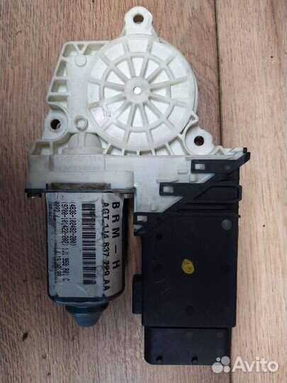 Моторчики стеклоподъемников VW Golf 4