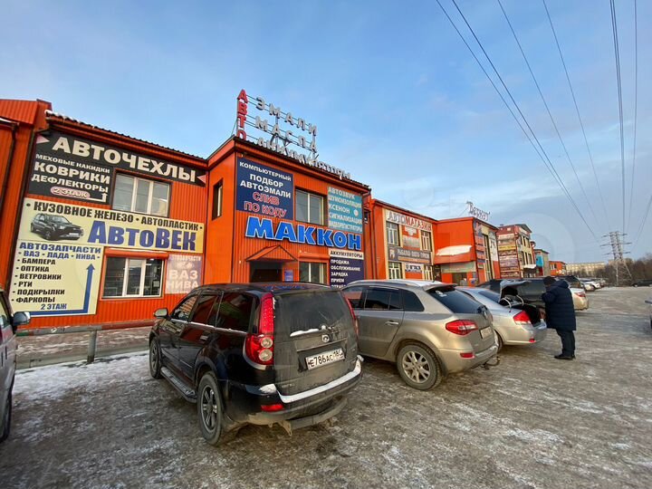 Гараж, > 30 м²