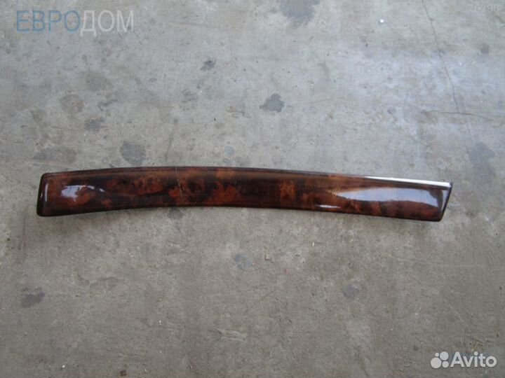 Декоративная накладка парприза правая BMW E39 s1023506