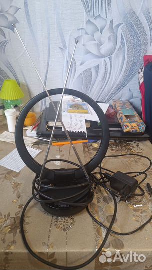 Антенна комнатная