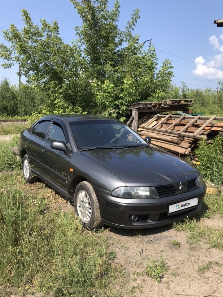Mitsubishi Carisma: фото владельца