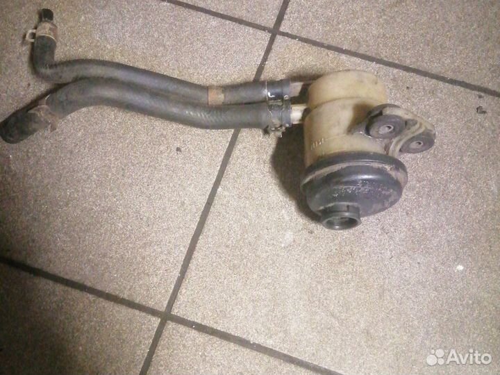 Бачок гидроусилителя руля Kia Cerato 1 2004