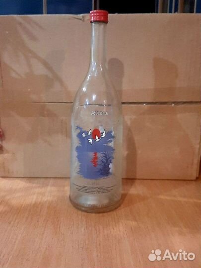 Коллекция бутылок из под водки