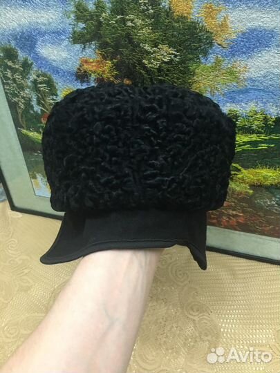 Каракуливая шапка-папаха черная находится в Казани