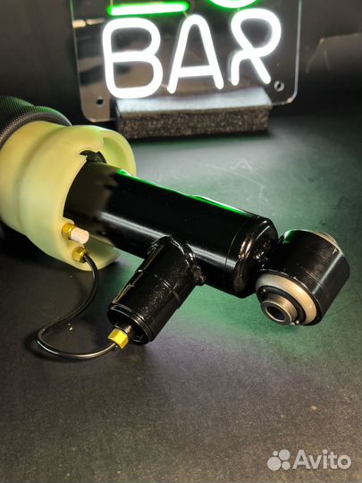 Задняя правая пневмостойка Audi Allroad A6C5