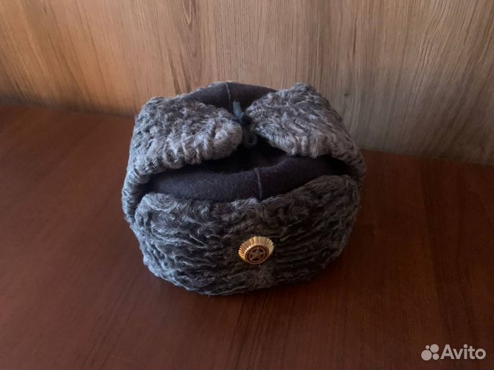 Мужская шапка военная