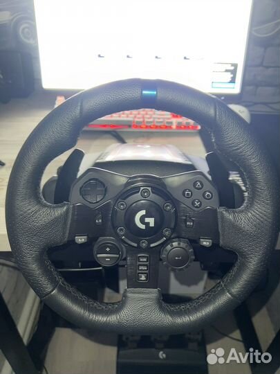 Игровой руль logitech