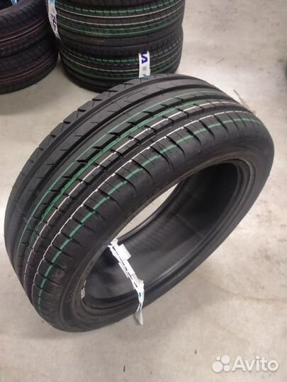 Viatti Strada Asimmetrico V-130 215/55 R17 94V