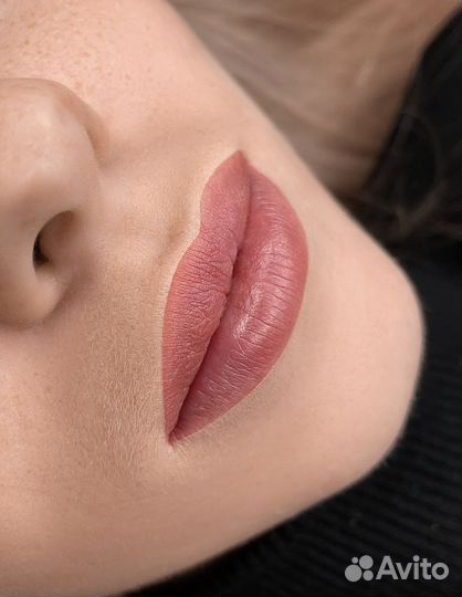 Перманентный макияж татуаж бровей и губ