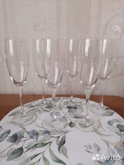 Бокалы для шампанского, фужеры