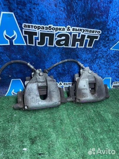 Суппорт тормозной передний правый Volvo V40 B4164T