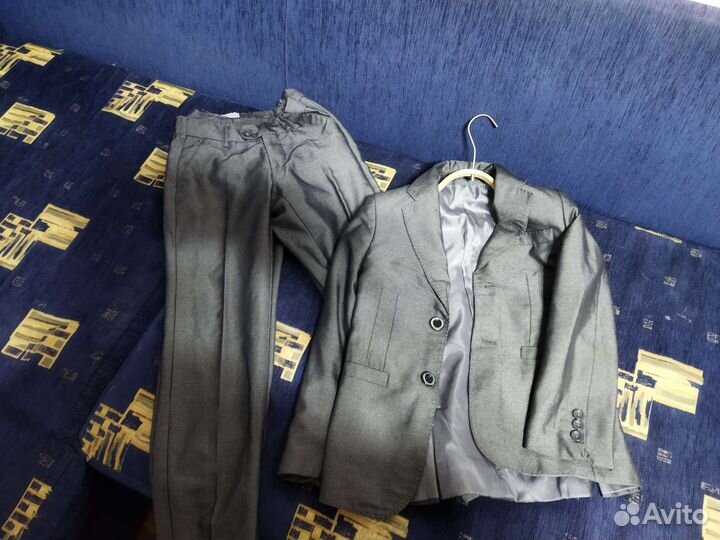 Костюм школьный