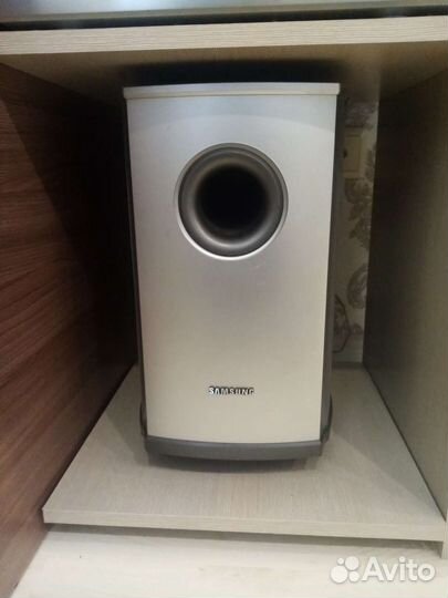 Сабвуфер samsung