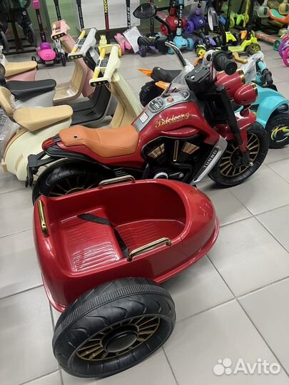 Детский электромотоцикл с коляской