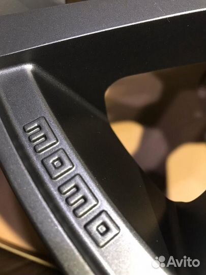 Оригинальные диски Momo Revenge R20 5x112