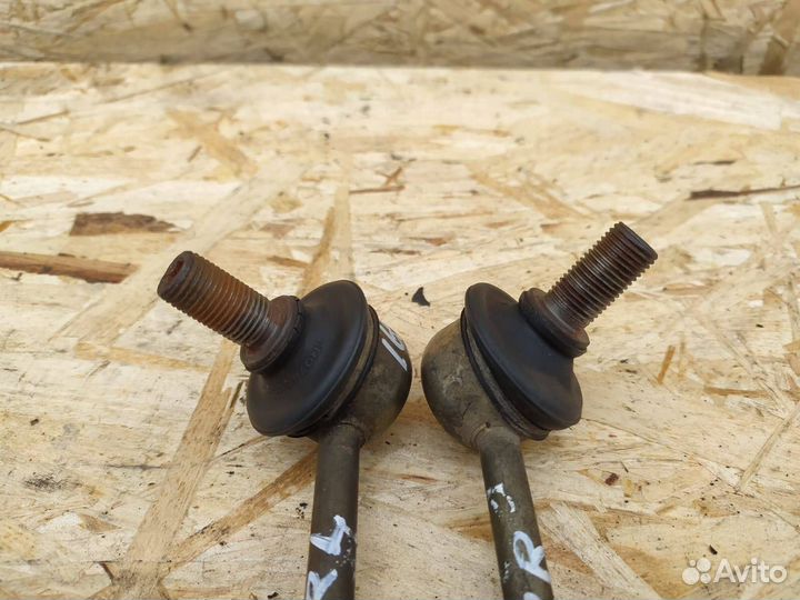 Тяга стабилизатора Mitsubishi Pajero 3 зад к-т