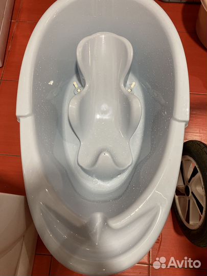 Ванночка для купания новорожденного