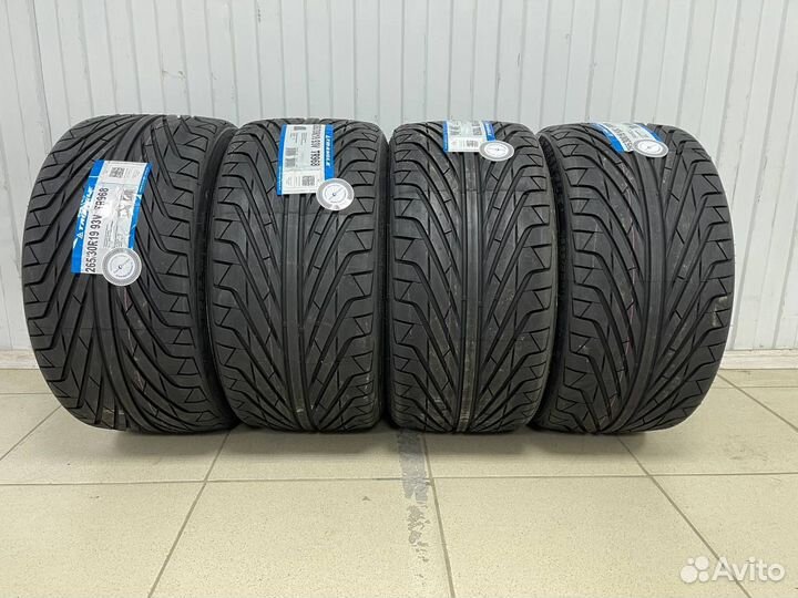 Triangle TR968 225/45 R17 94V