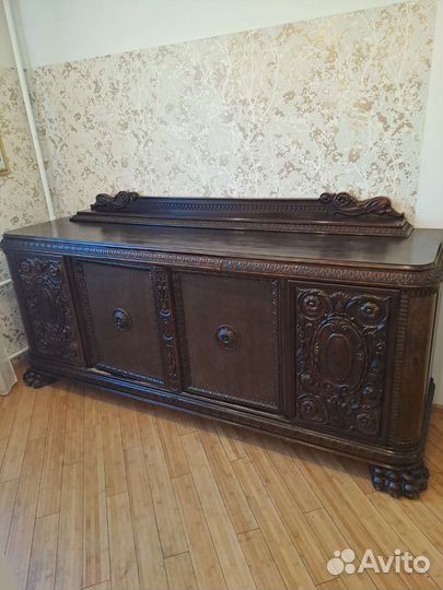 Антикварная мебель и предметы интерьера