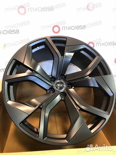 Диски Audi NEW Q7 Q8 R22 Black