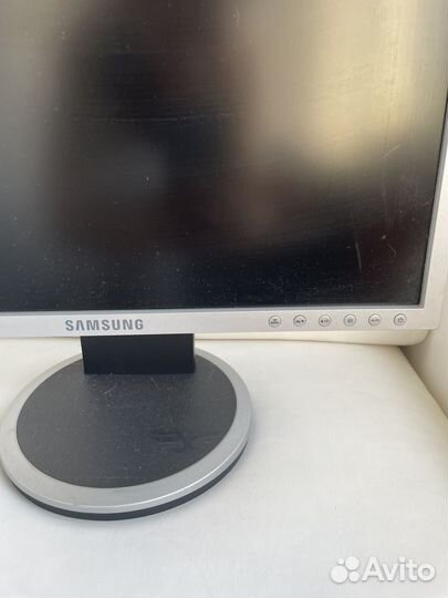 Монитор Samsung 940T