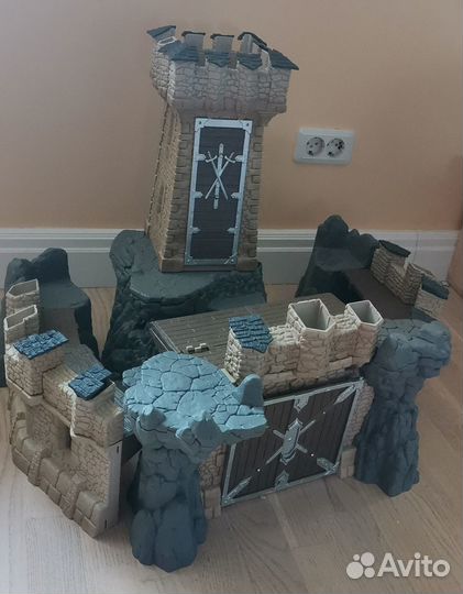 Рыцарский замок Шляйх, Schleich