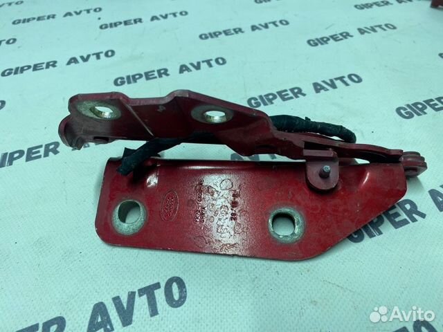 Петля капота правая Land Rover Discovery Sport