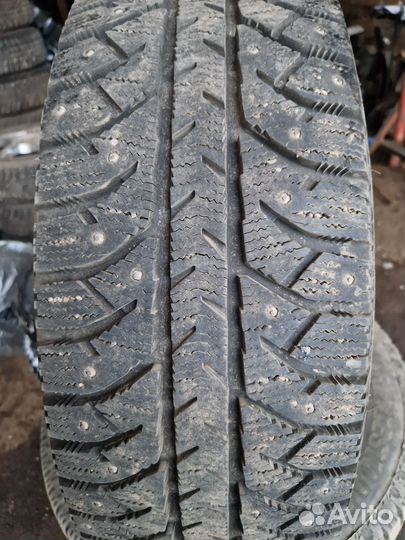 Bridgestone Alenza LX100 21.5/65 R16