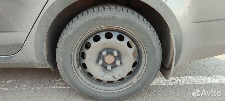 Bridgestone B65 205/65 R16 99T