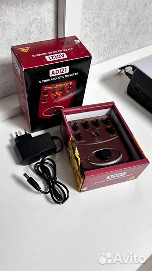 Гитарная педаль Behringer V-tone acoustic ADI21