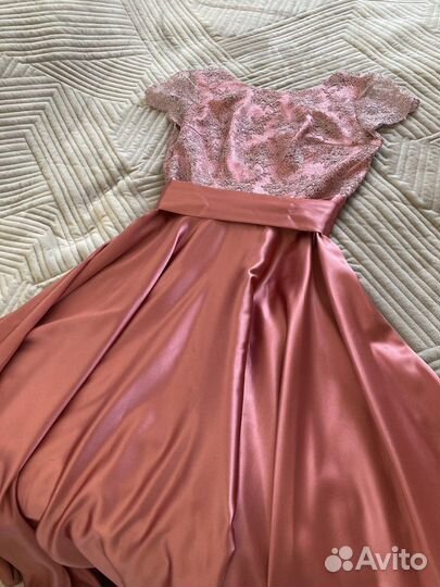 Платье вечернее