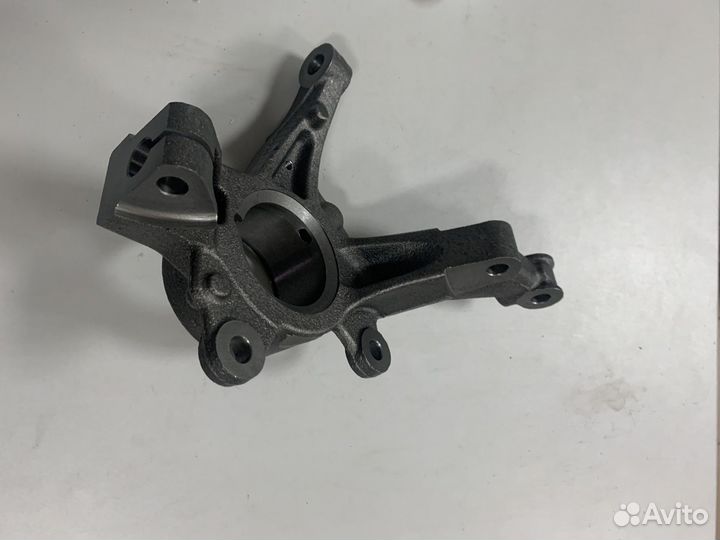 Кулак поворотный передний левый Renault Logan 2