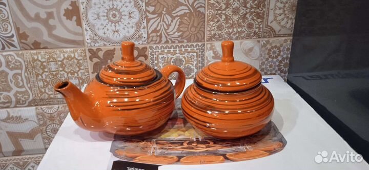 Чайник заварочный новый. Сахарница