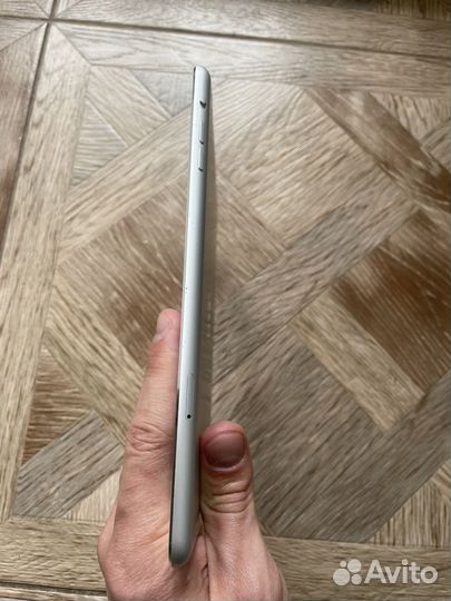 iPad mini 16gb + SIM